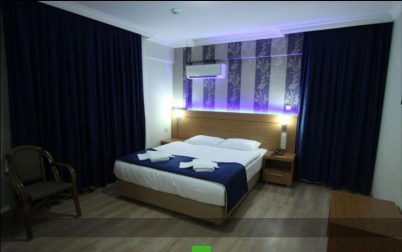 Sirius Mi Çeşme Luaran gambar