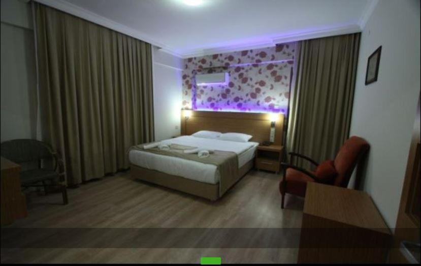Sirius Mi Çeşme Luaran gambar