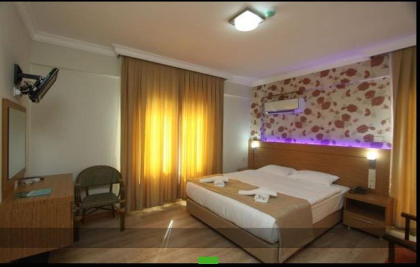 Sirius Mi Çeşme Luaran gambar