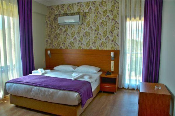 Sirius Mi Çeşme Bilik gambar
